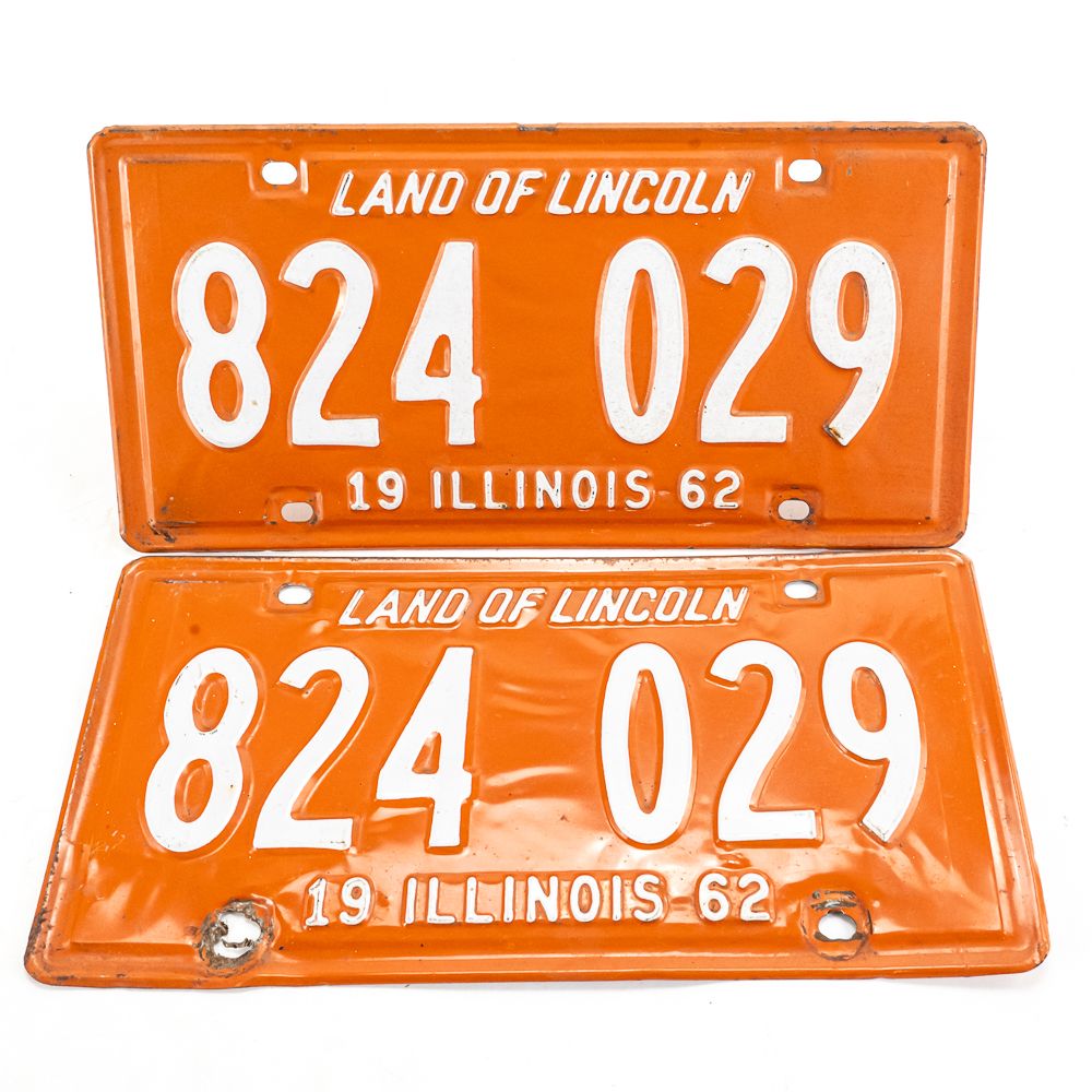 Illinois 1962 License Plate Pair # 824 029 pair in good original condition with one plate 