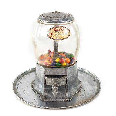 5 Cent Adams Fairfax Peanut Vendor Machine. Nice small peanut or mint machine on tray with good 