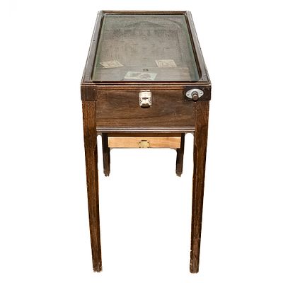 Early One Cent Wood Rail Arcade Pinball Machine. Another very early coin operated pinball with 