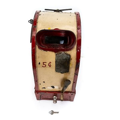 5 Cent "International Mutoscope Reel Co". A counter model, hand crank, Mutoscope, looks to be 