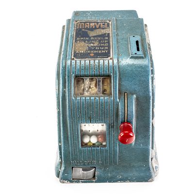 Rare 1 Cent Marvel Cigarette, Gum Trade Stimulator. This is the rarer Marvel trade stimulator 