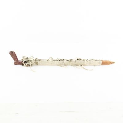 Native American Catlinite Pipe & Stem. This ceremonial-style "calumet" features a classic 