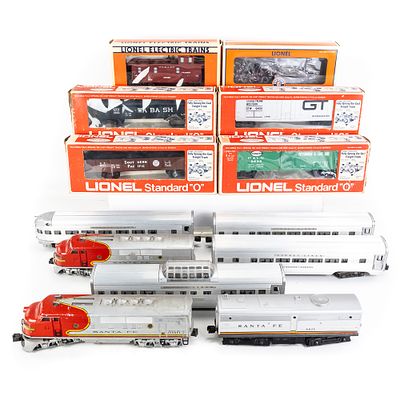 Lionel Sante Fe ALCO Diesel Set Silver Cloud Range. Lionel O gauge assortment featuring Sante Fe 