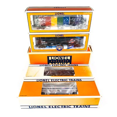 Lionel CP SD-40 Diesel Locomotive & (4) RR Cars. Lionel Canadian Pacific CP Rail SD-40 Diesel 