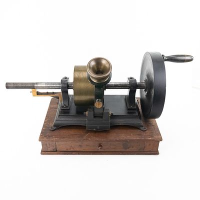 Max Kohl 1878 Tinfoil Phonograph. Rare,1878 demonstration tinfoil phonograph made by Max Kohl 