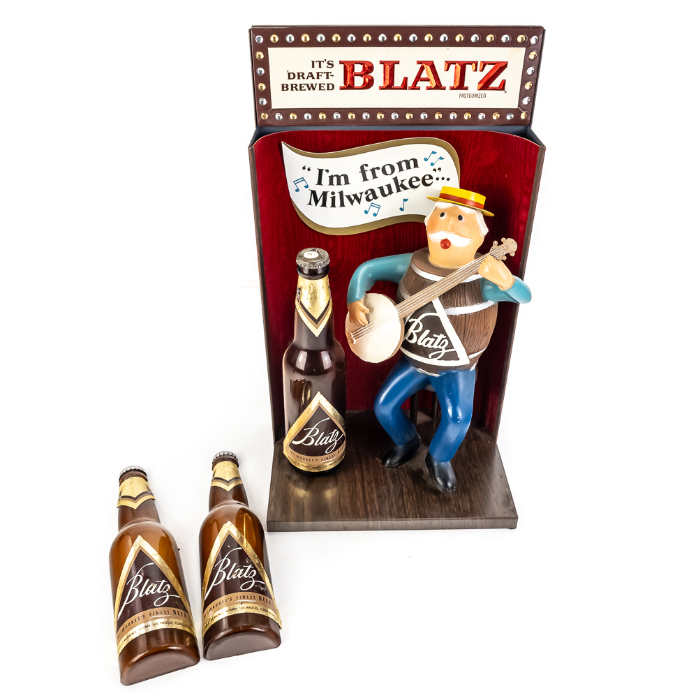 Vintage Blatz Beer Banjo Barrel Man Display