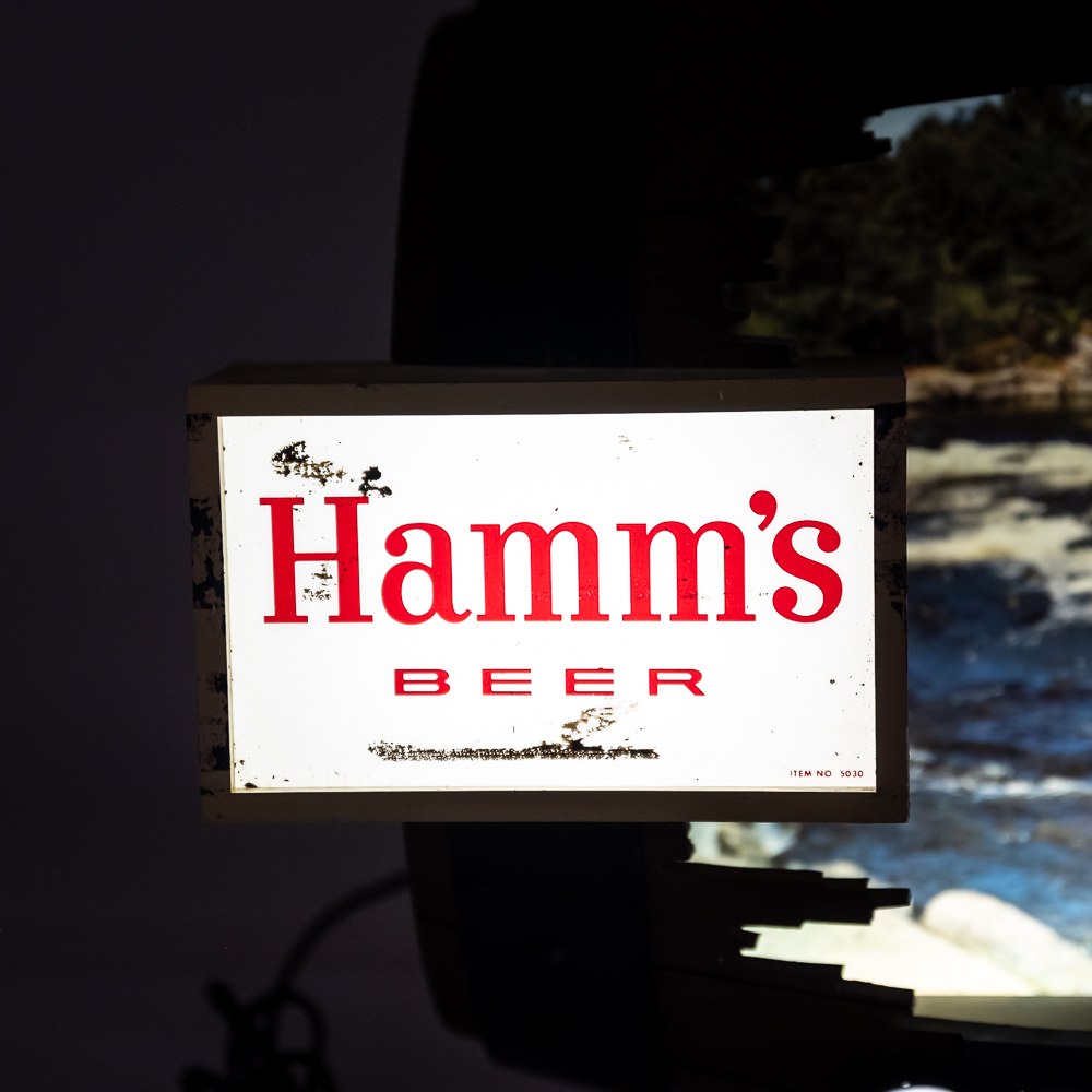 Vintage Hamm's Beer Broken Barrel Lighted Sign
