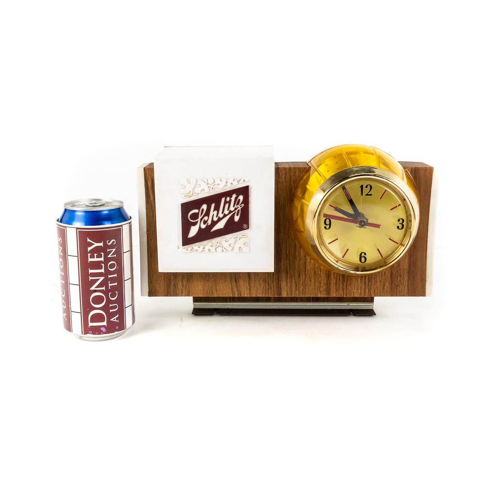 Vintage Schlitz Beer Lighted Rotating Motion Clock