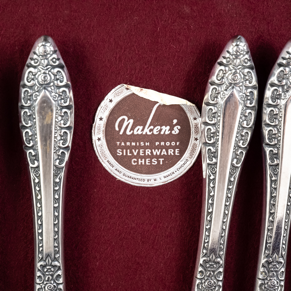 Vintage Naken Box w/Stainless Flatware Set