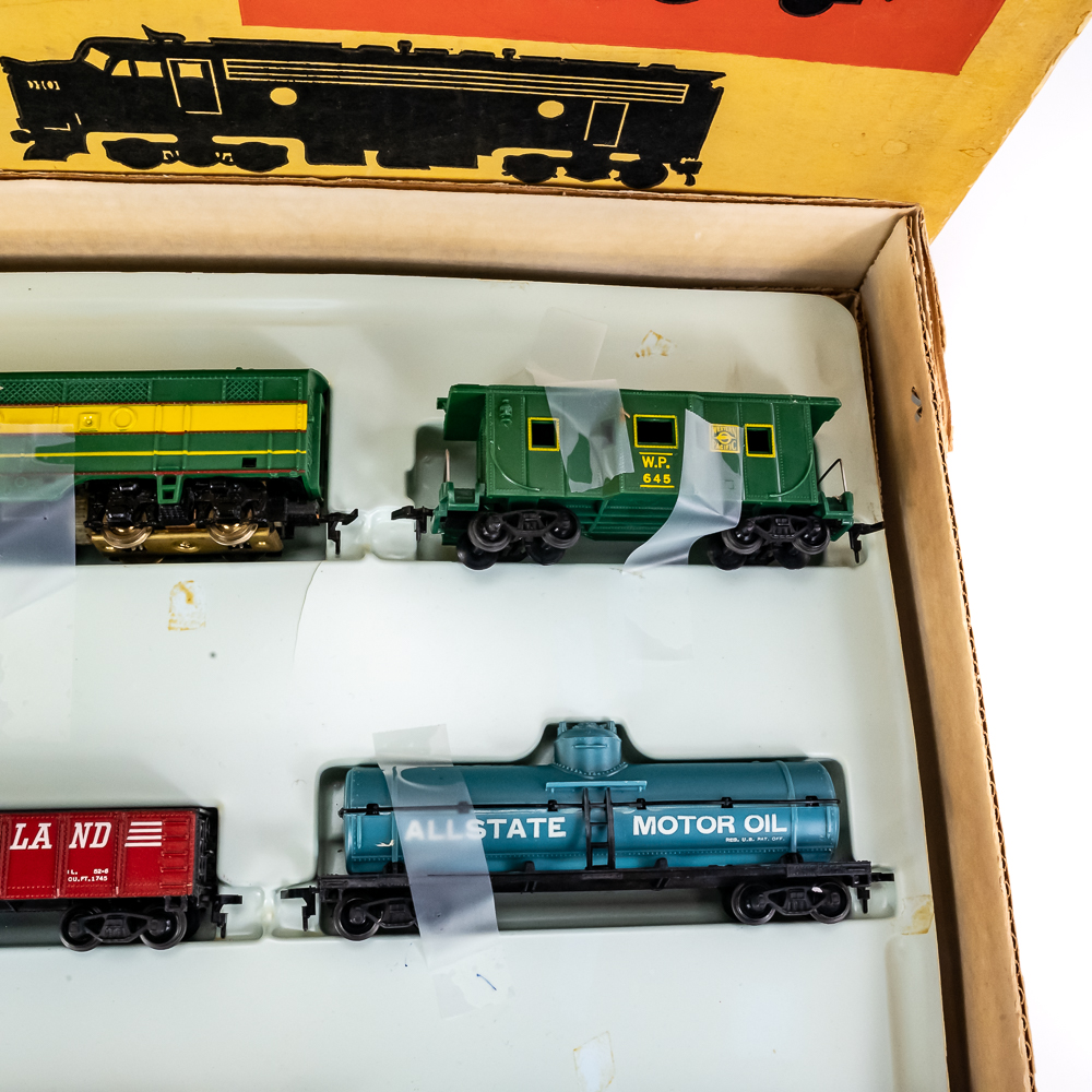 Sears Allstate HO Gauge Electric Train 9821 w Box
