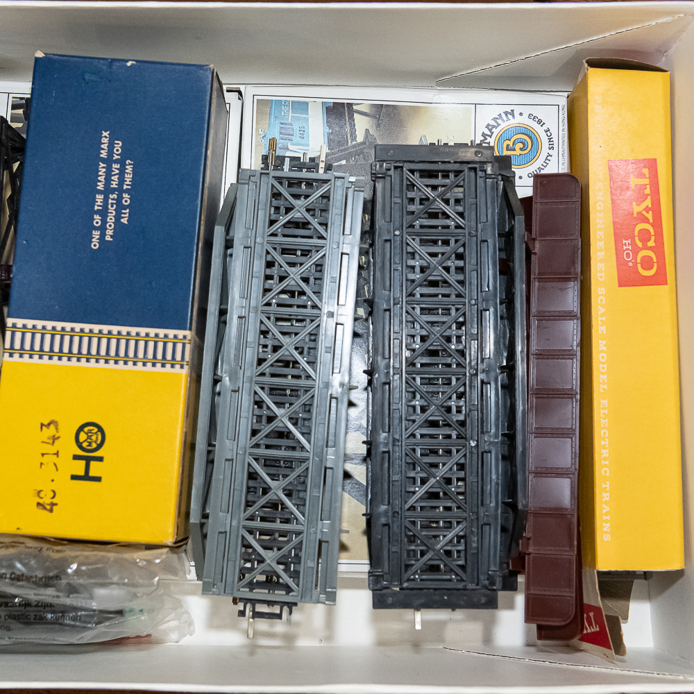 HO Scale Train Accessory Assortment Building &More