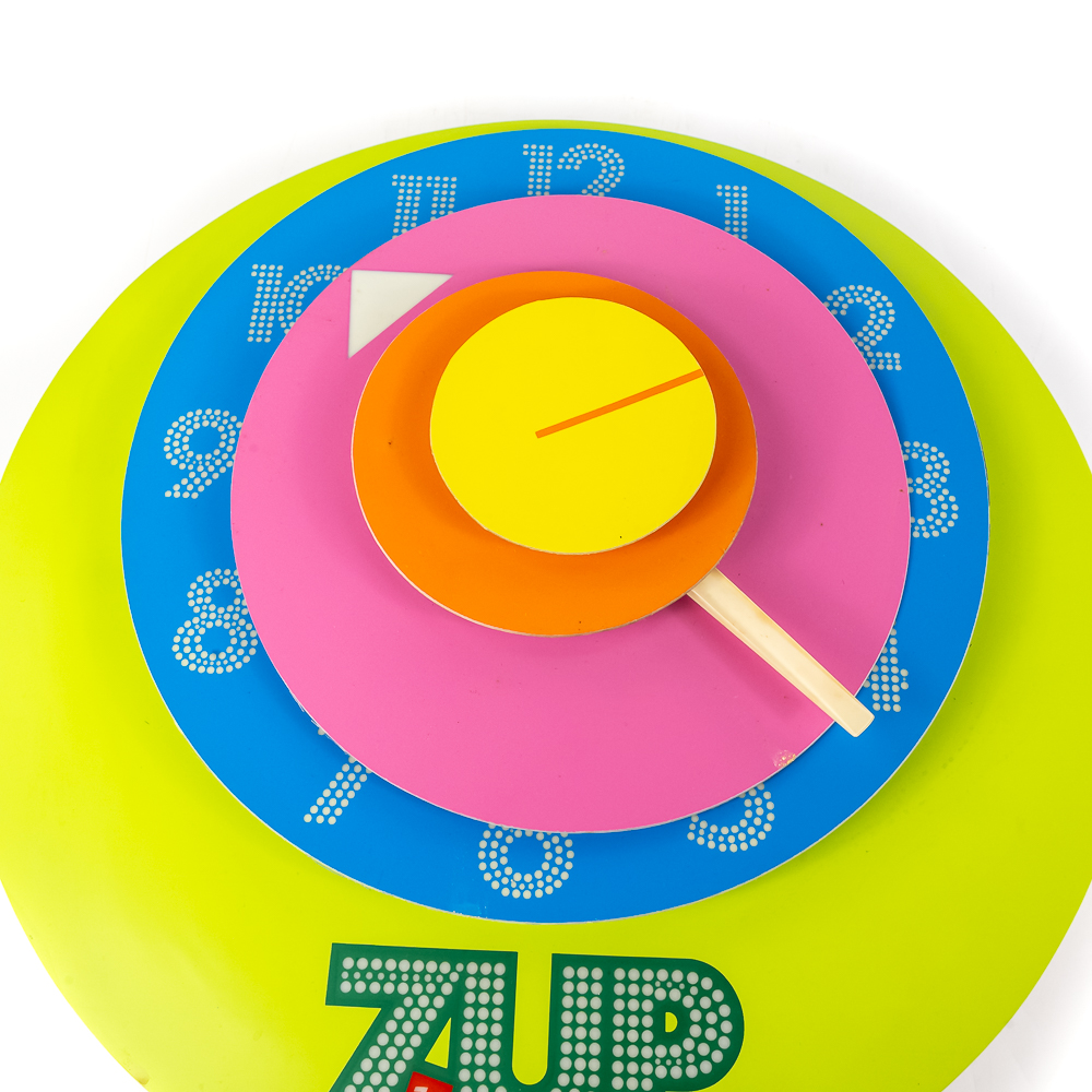 Vintage 7-Up Uncentric Advertising Clock