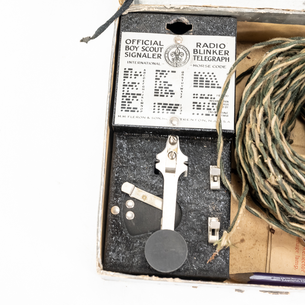 Vintage Fleron Official Boy Scout Signaler