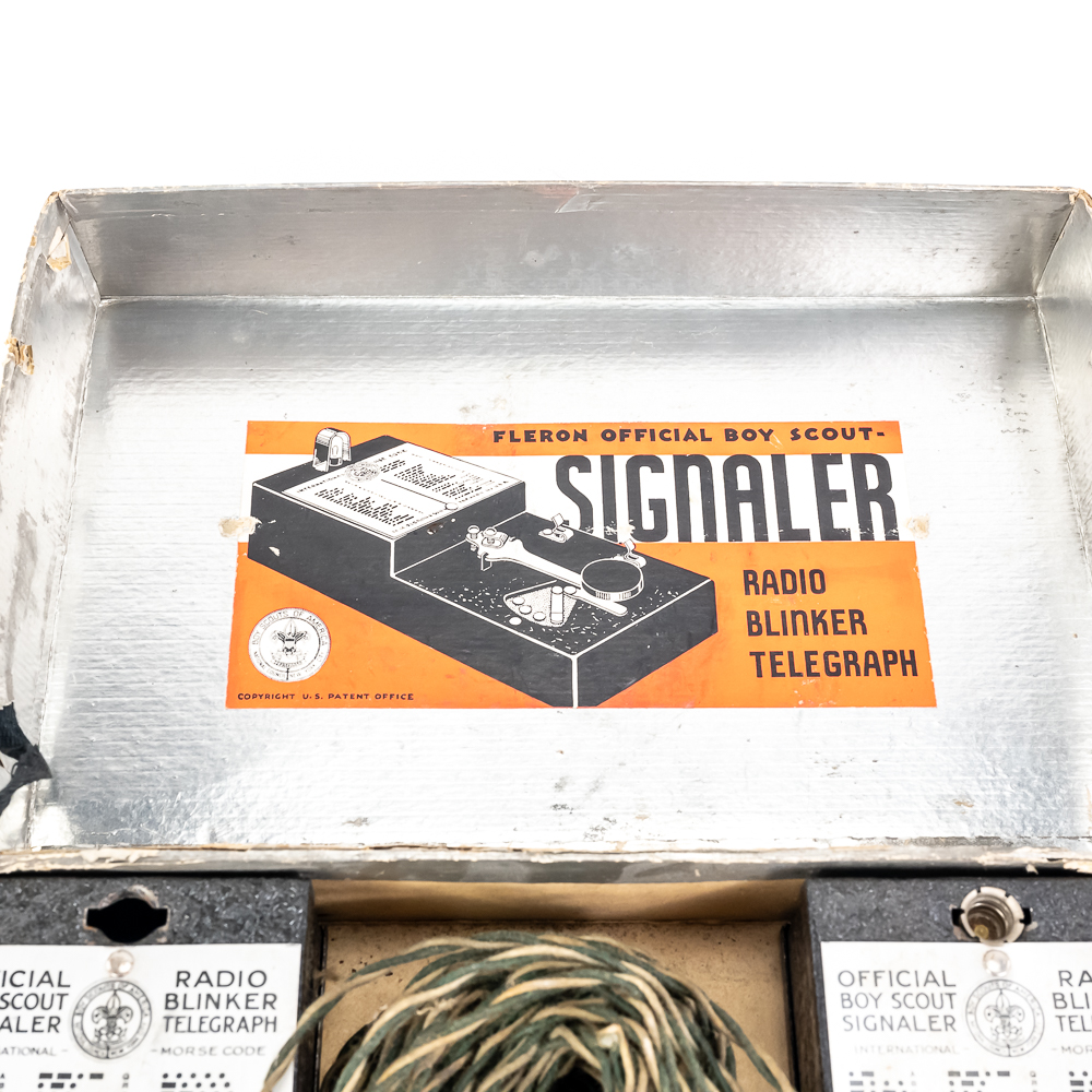 Vintage Fleron Official Boy Scout Signaler