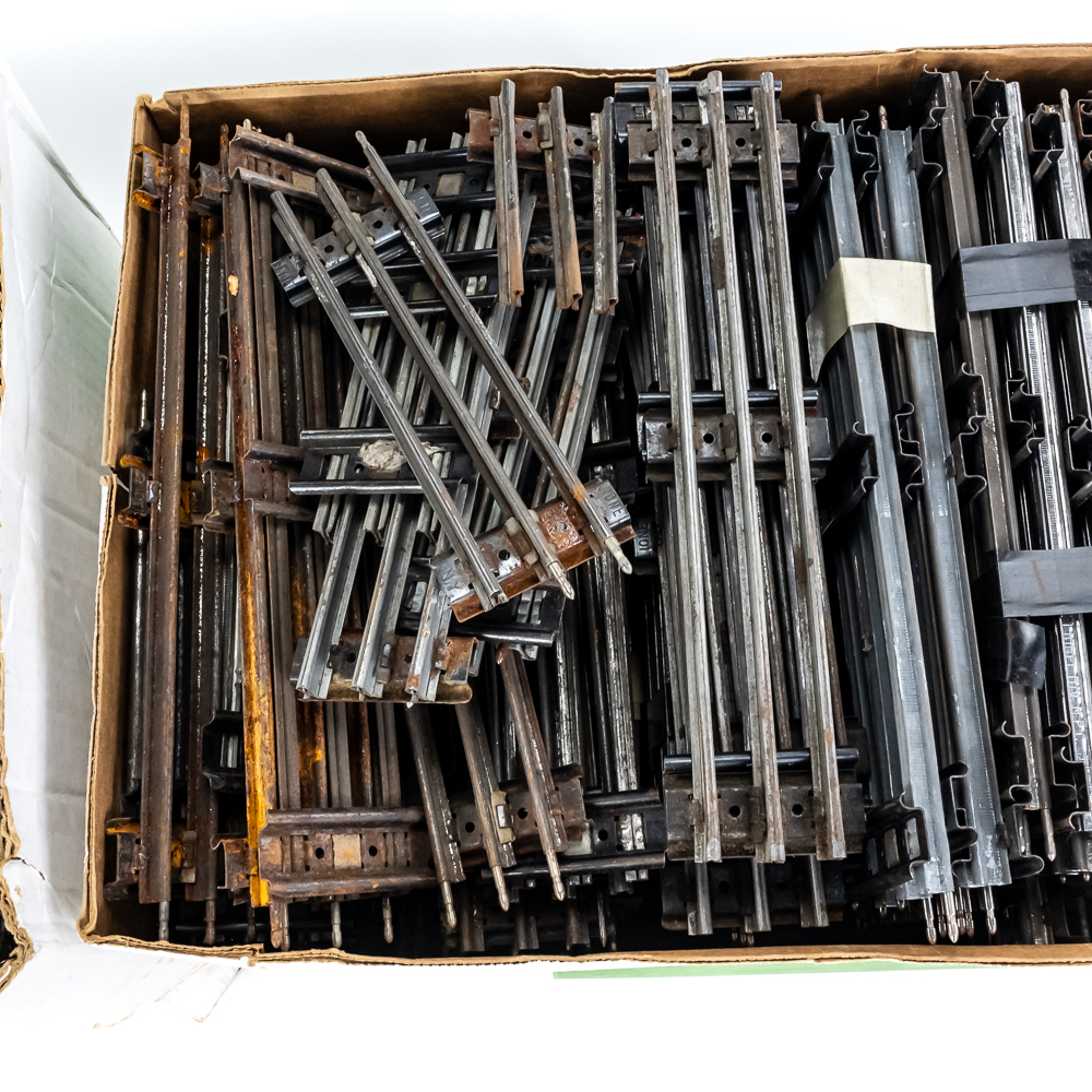 (142) Straight & (85) Curved O Gauge Tubular Track