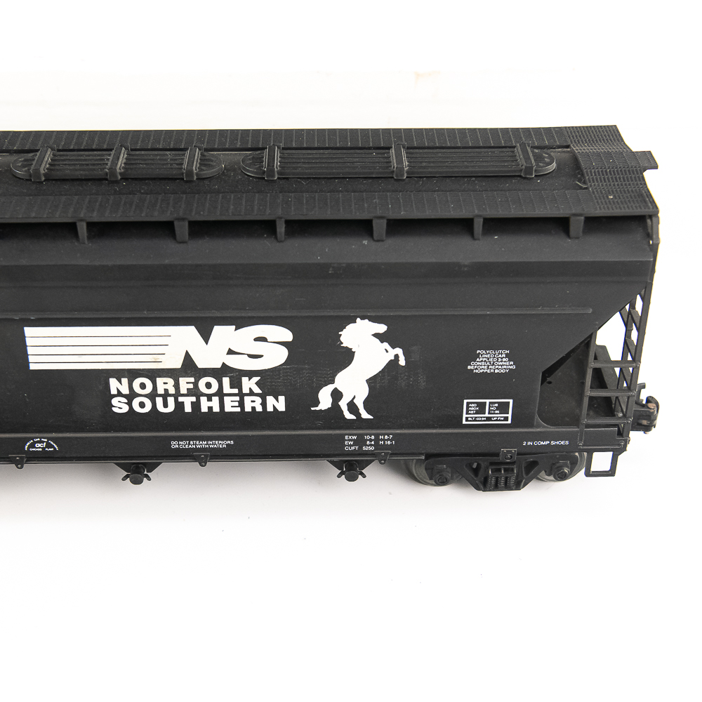 MTH AT&SF Steam Engine Locomotive w Tender &RR Car