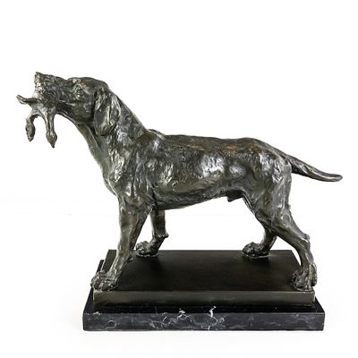 Hunting Dog Bronze Sculpture, cast bronze with dark patina, pointer dog holding a retrieved 