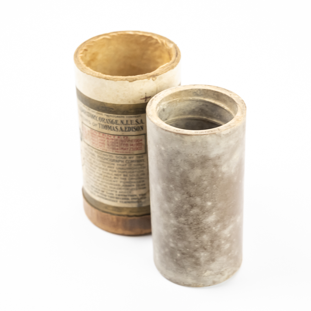 Brown Wax Cylinder Record Ching Ring