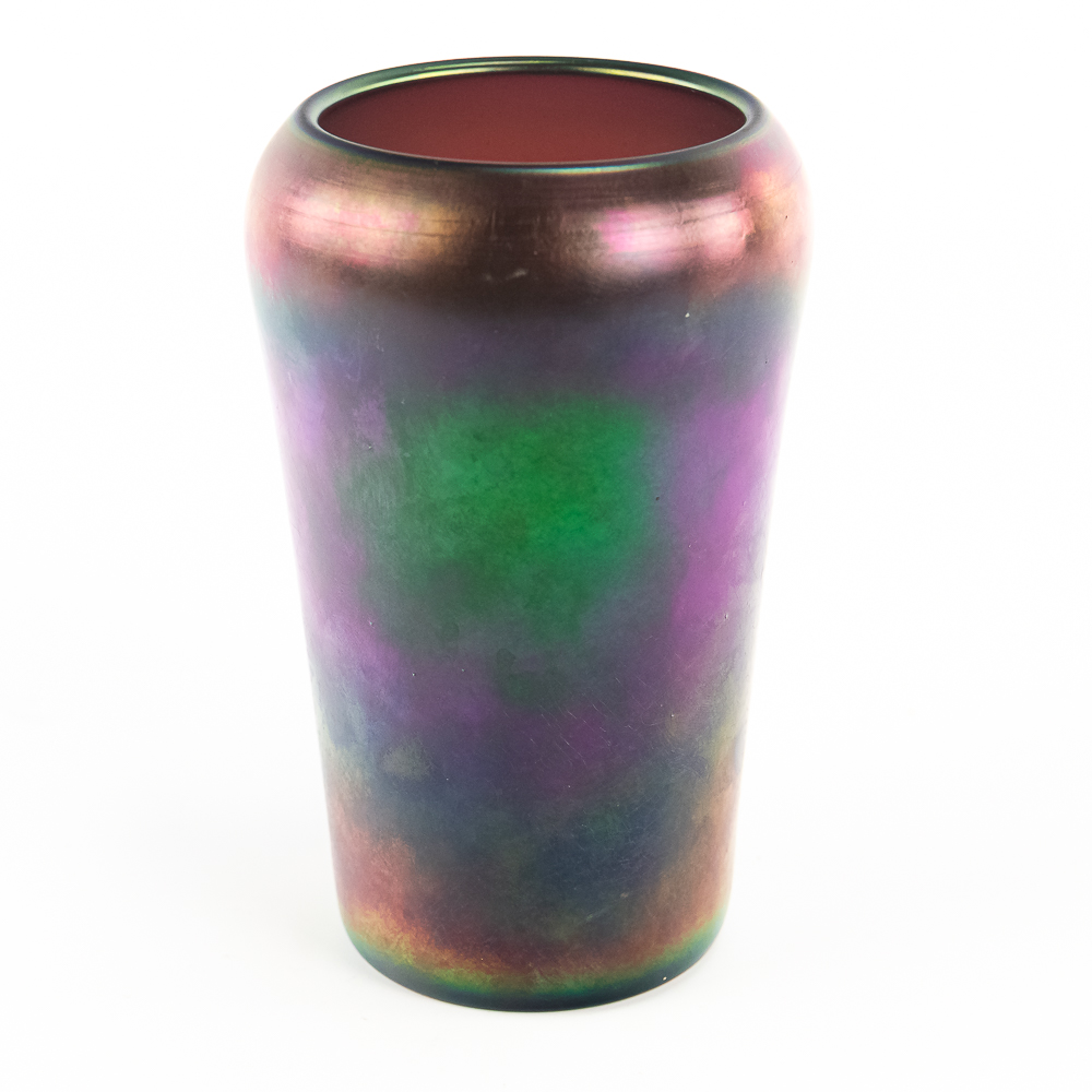 Carnival Glass: Imperial Jewels Cupped Vase