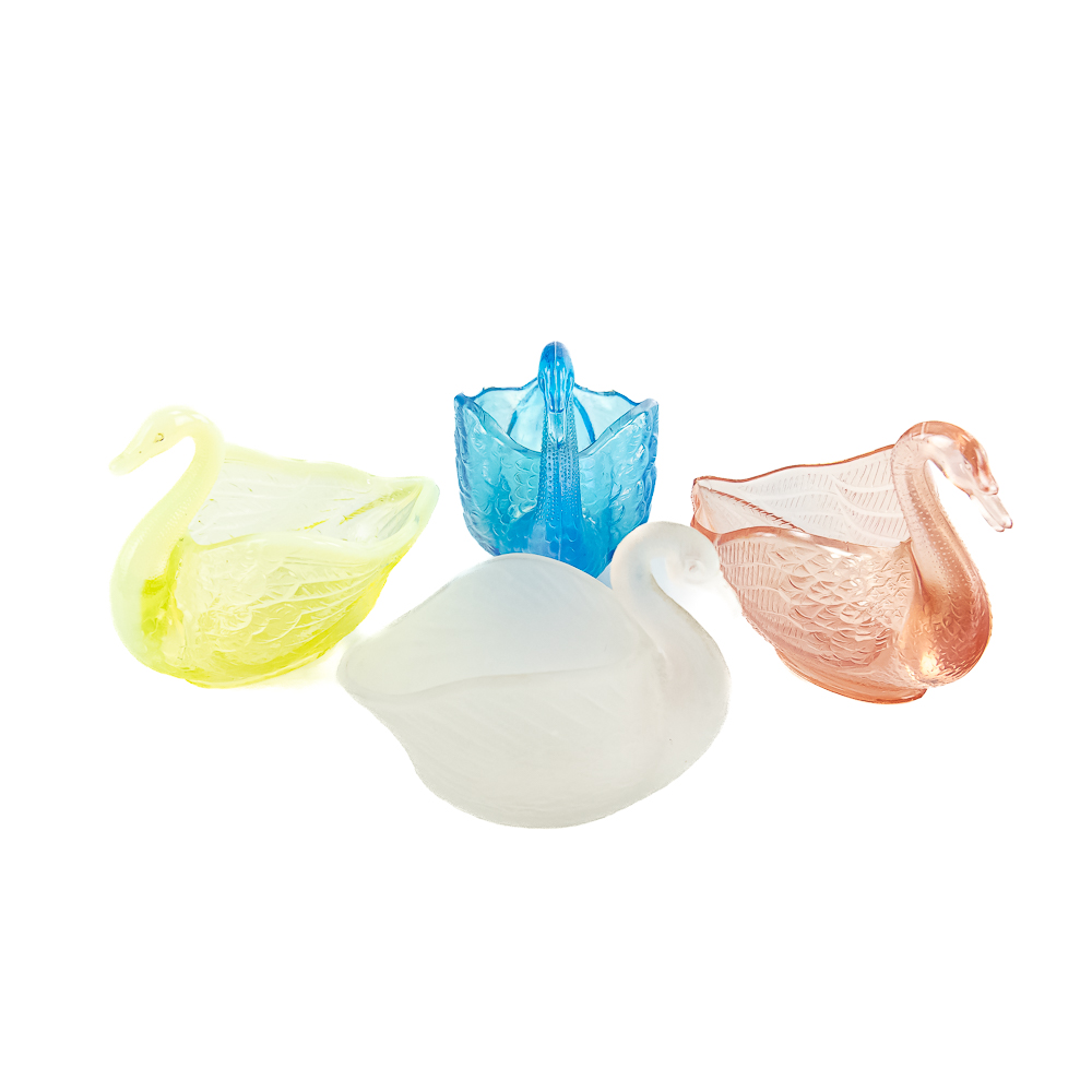 Carnival Glass: Pastel Swan Salts 4pc Lot