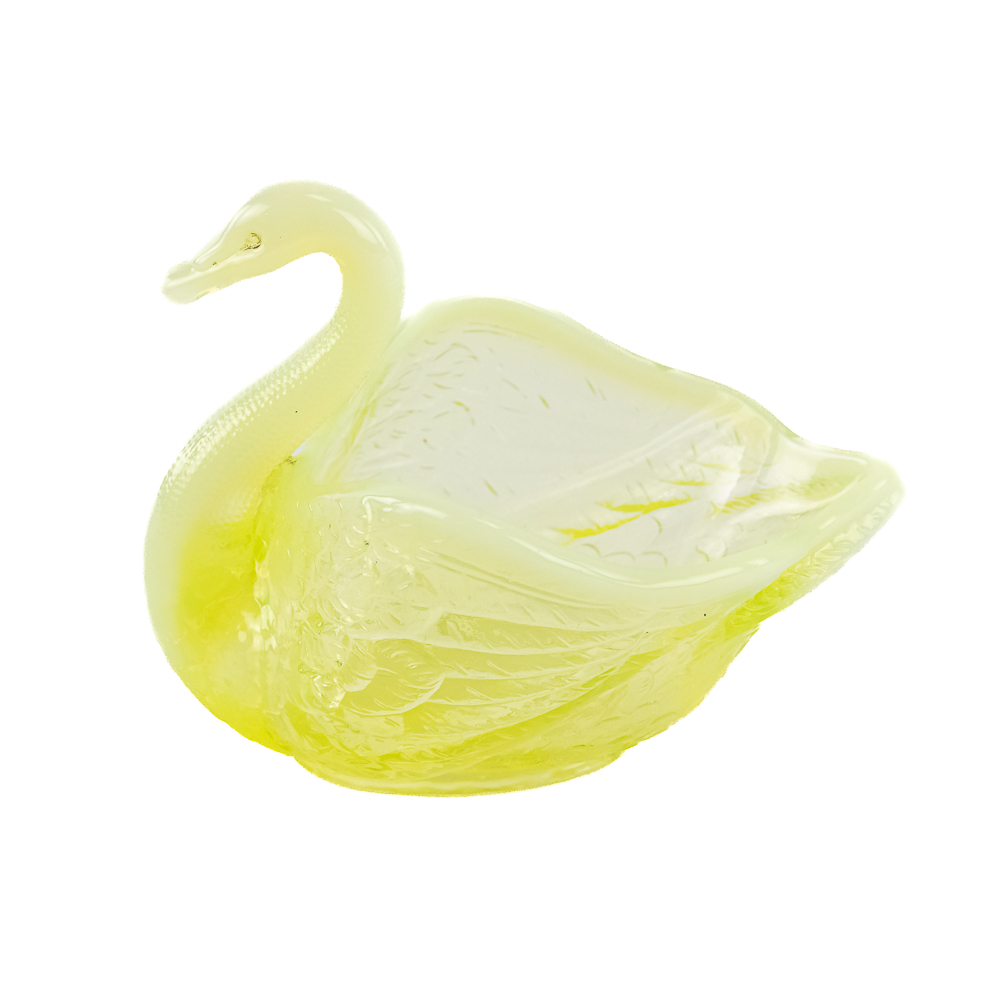 Carnival Glass: Pastel Swan Salts 4pc Lot
