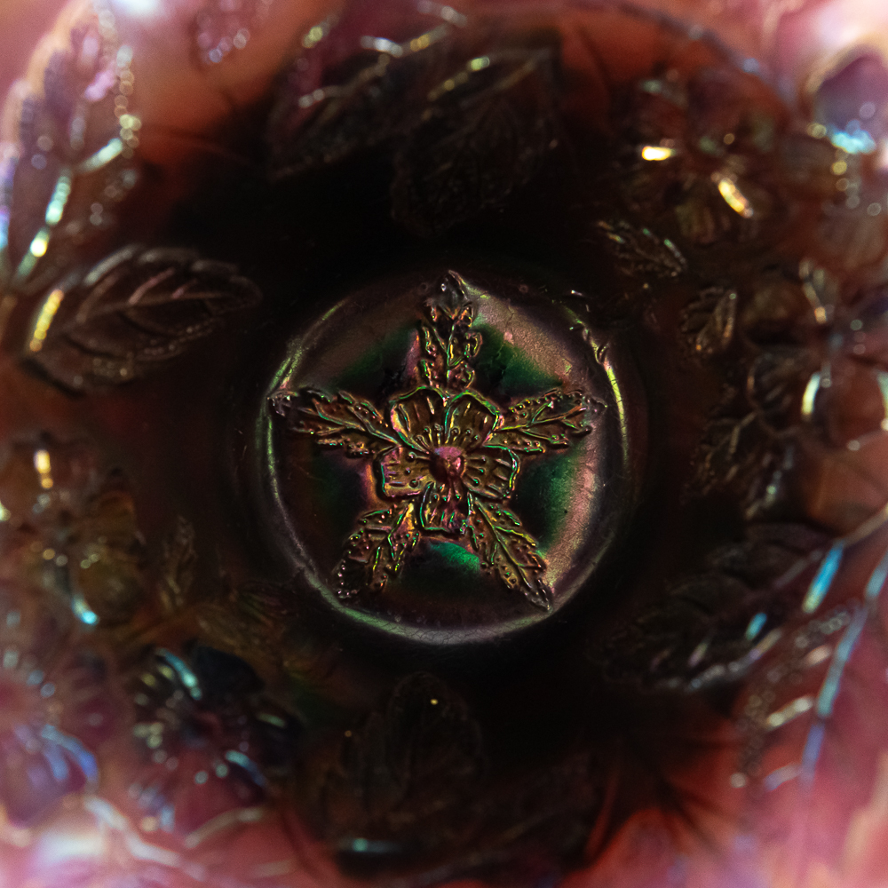 Carnival Glass: Dugan Dogwood Sprays Bowl