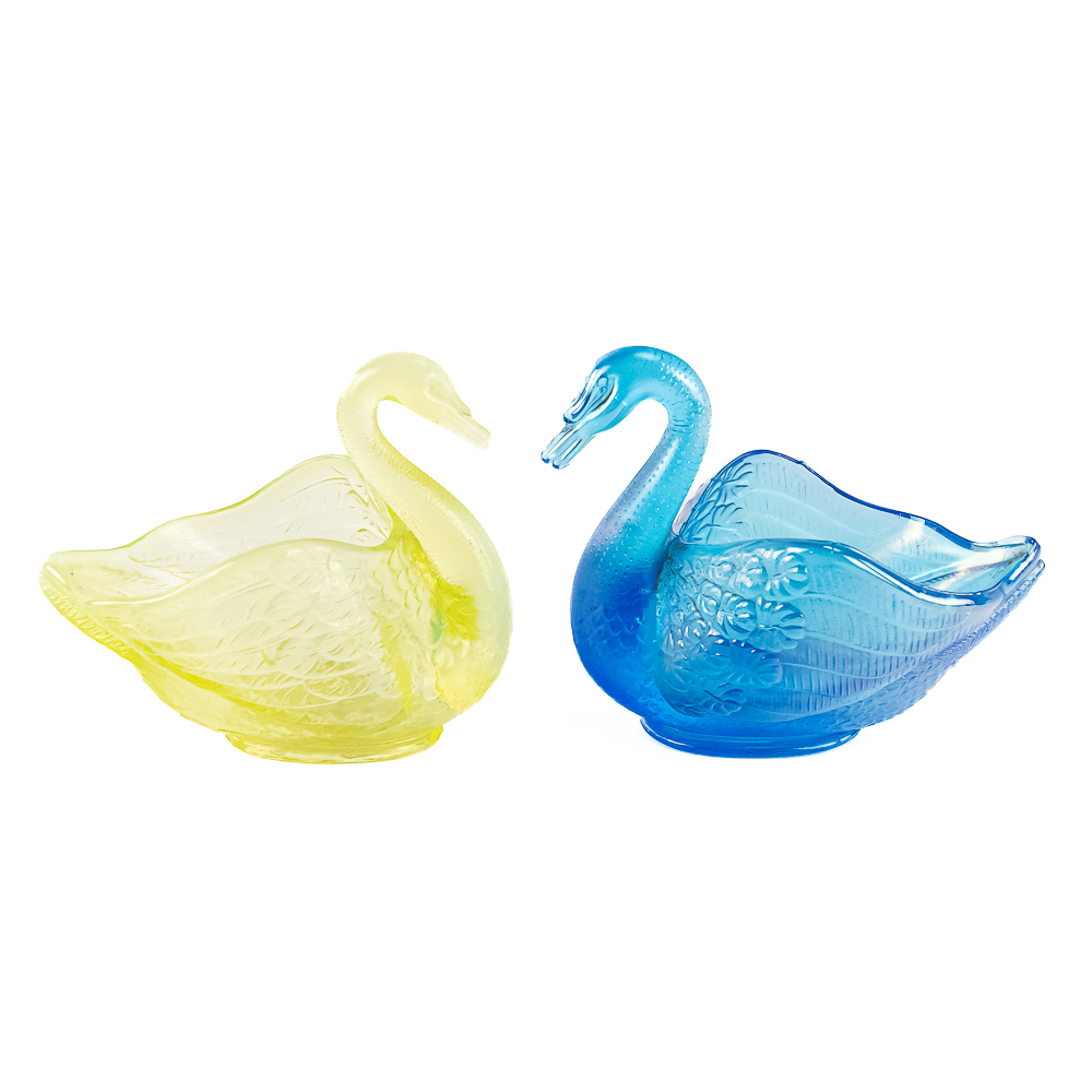 Carnival Glass: Pastel Swan Salts 5pc Lot