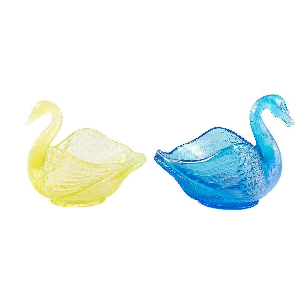 Carnival Glass: Pastel Swan Salts 5pc Lot