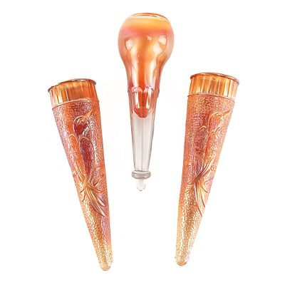 Carnival Glass: Wall Pkts & Vase 3-Pc Lot. 3-piece lot. Includes a Diamond Woodpecker wall 
