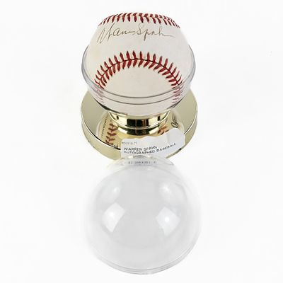 Warren Spahn Autographed Rawlings NL Baseball. 17 time All Star, 1957 World Series Champion 