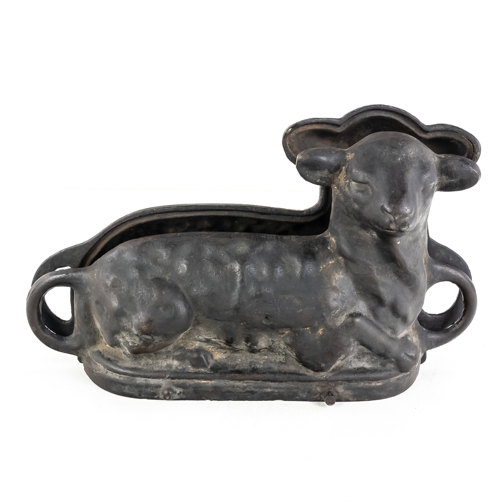 Vintage Cast Iron Lamb Cake Mold