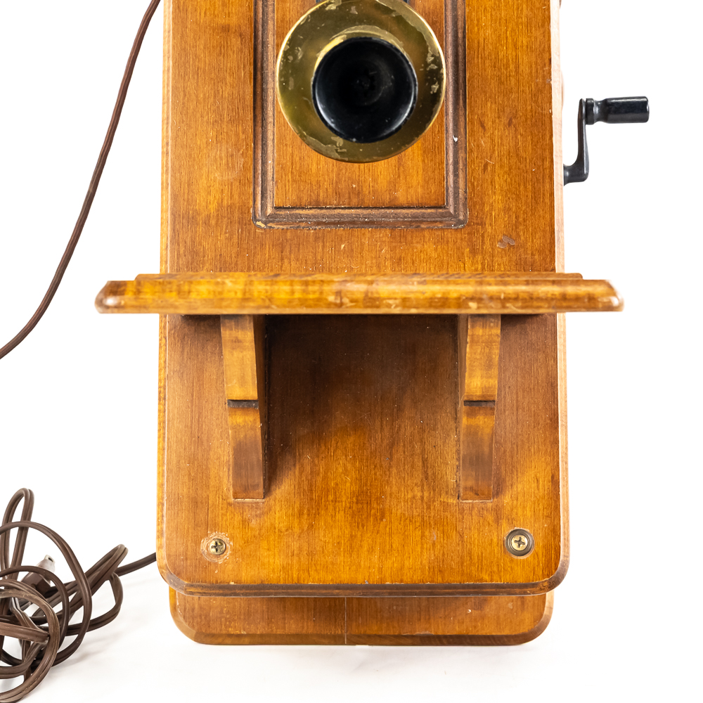 "The Country Belle" Novelty Tube Radio
