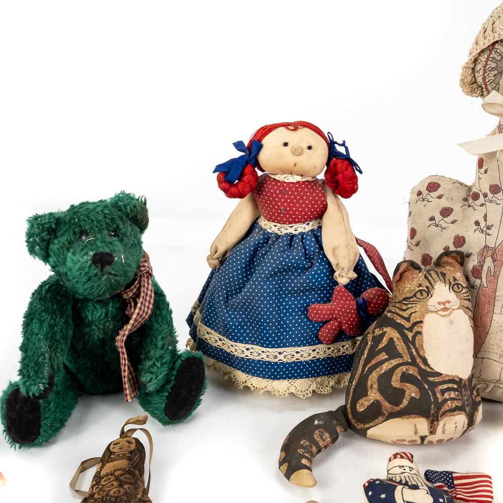 (16) Vintage Variety Rag Doll Rummage