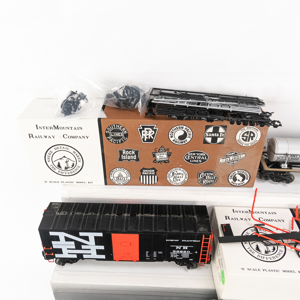 (11) InterMountain & Weaver Railway Car Assortment