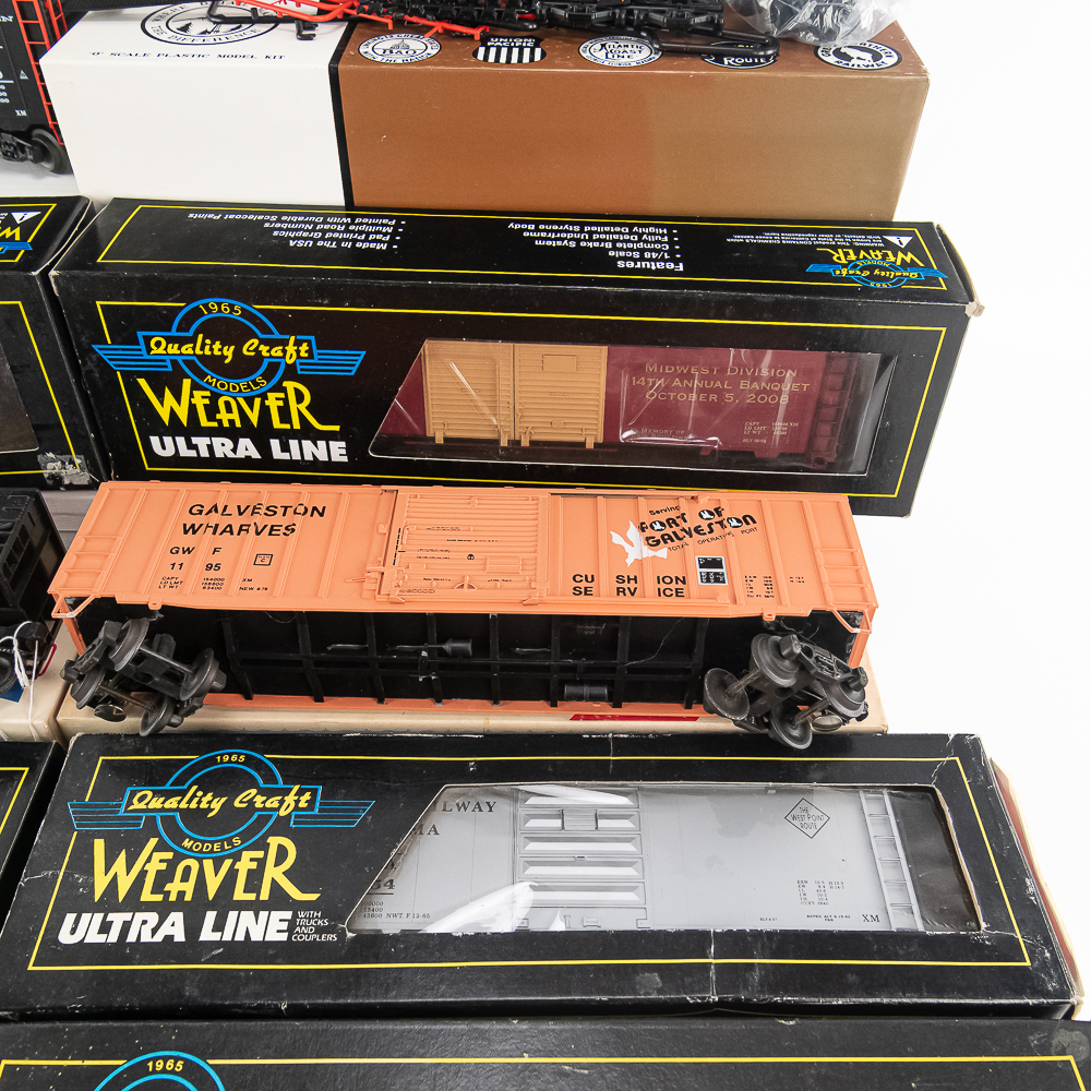 (11) InterMountain & Weaver Railway Car Assortment