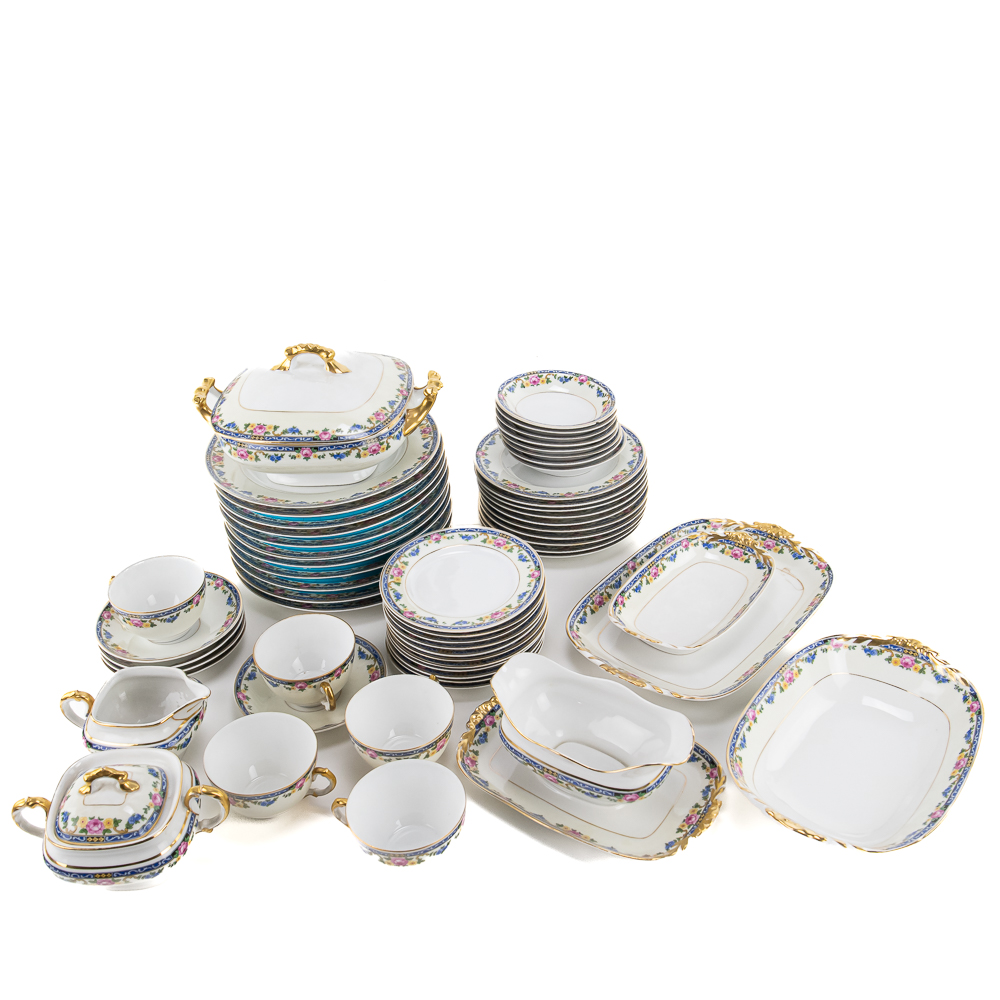 Czechoslovakian Porcelain Dinnerware Service
