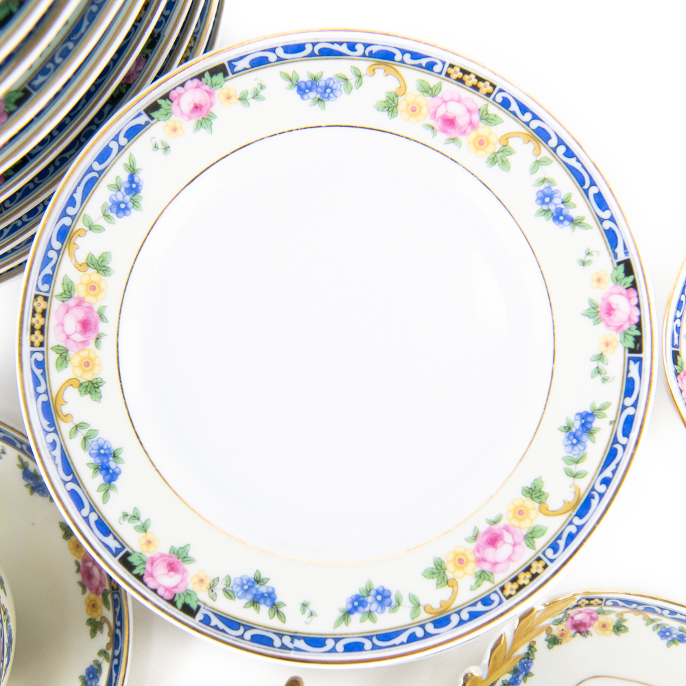 Czechoslovakian Porcelain Dinnerware Service