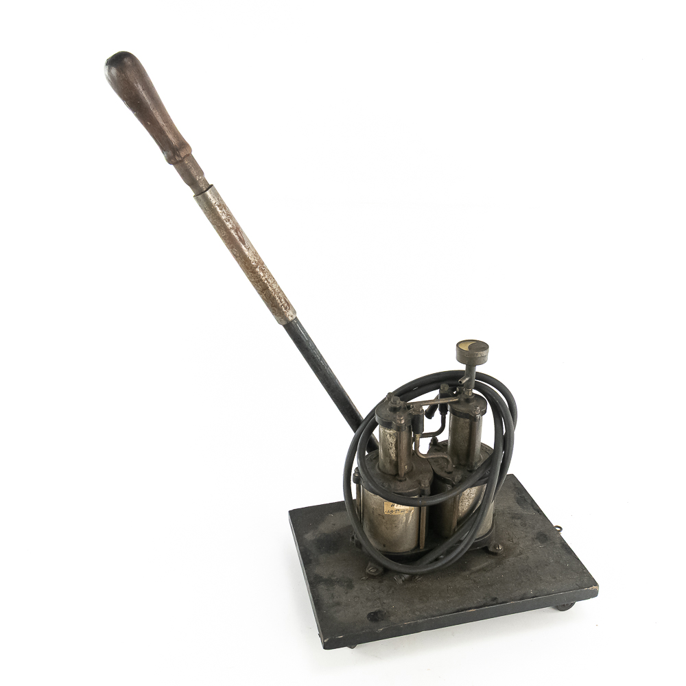 Globe Mfg Co High-Pressure Tire Pump