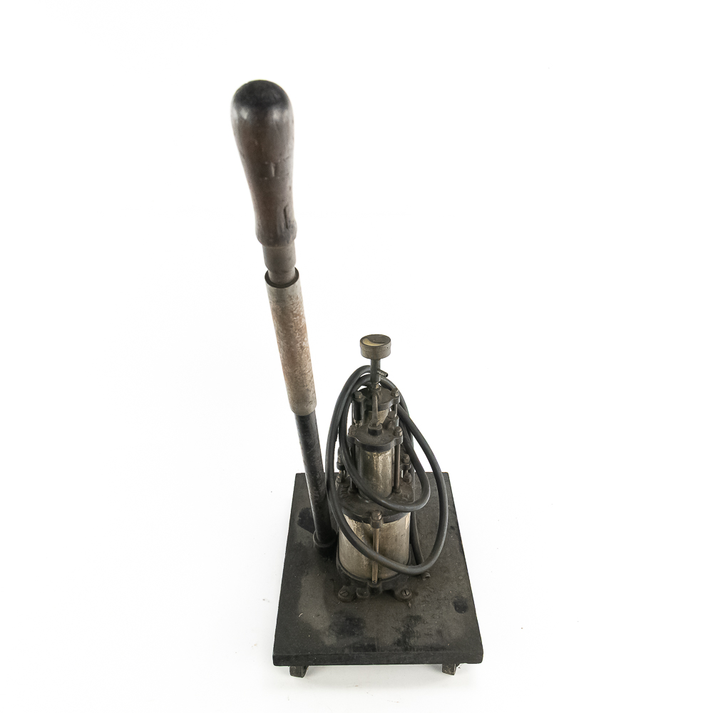 Globe Mfg Co High-Pressure Tire Pump
