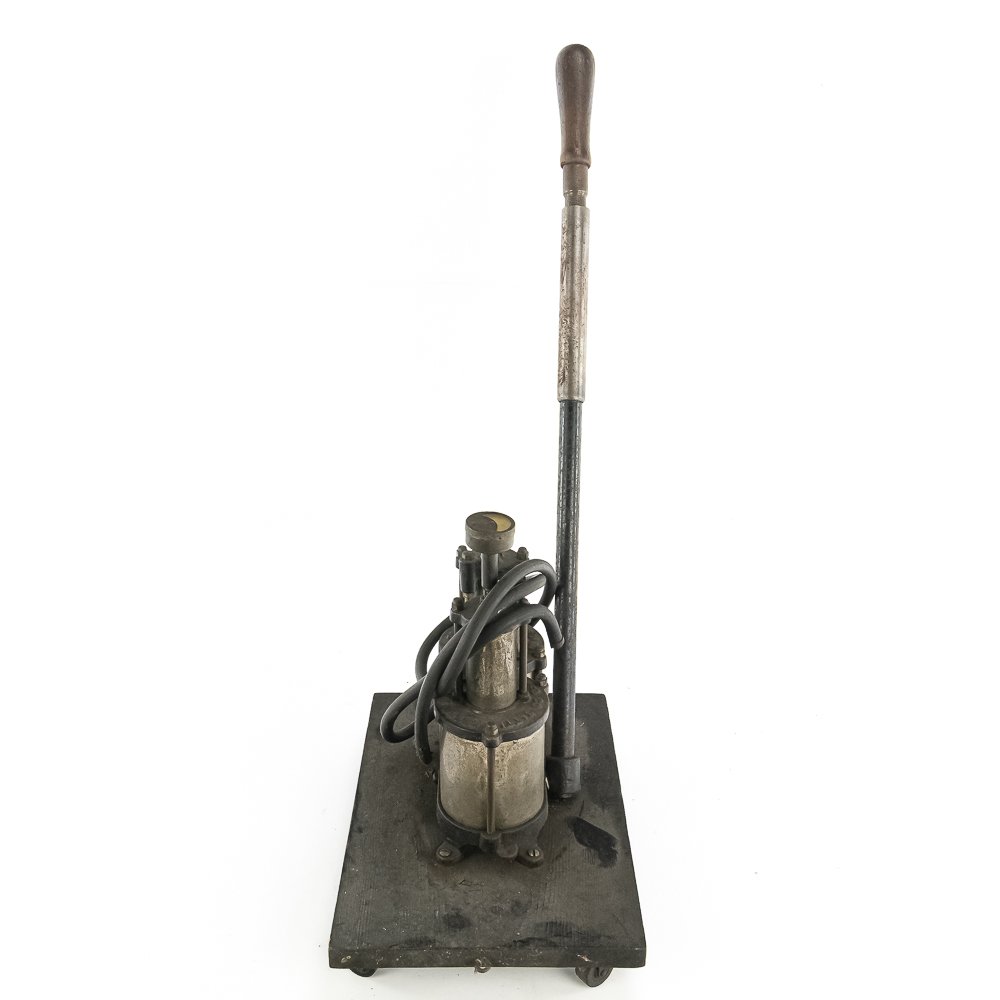 Globe Mfg Co High-Pressure Tire Pump