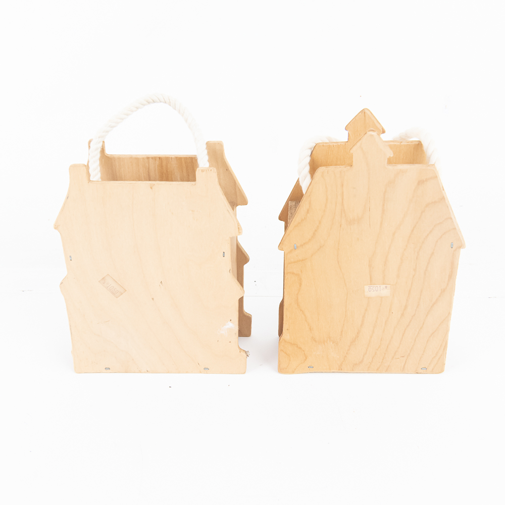 Decorative Welcome Signs & Gift Boxes