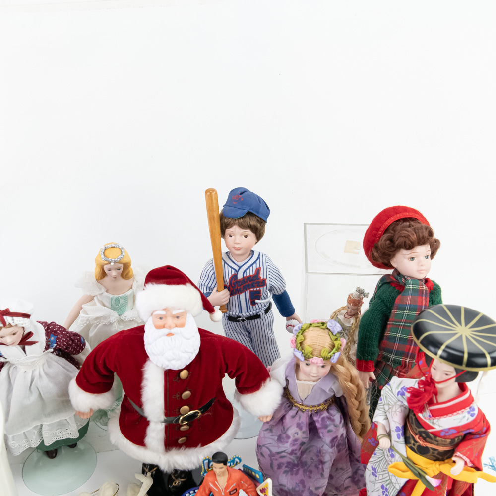 (30) Assorted Dolls Ornaments & Figurines