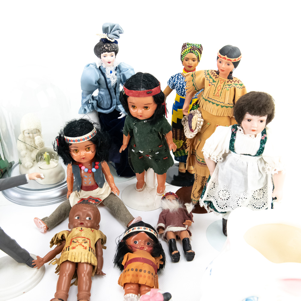 (28) Assorted Vintage Dolls Ceramics & Figurines