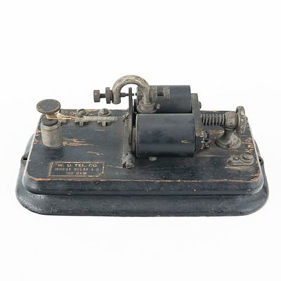 Vintage W. U. Tel. Co. Morse Relay 4-B. This vintage Western Union Telegraph Company Morse Relay 