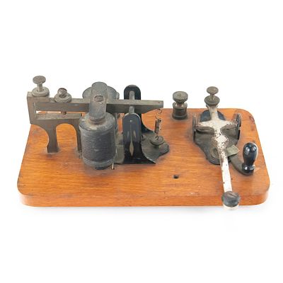 J.H. Bunnell Telegraph Key & Sounder. An excellent late 19th to early 20th-century telegraph key 