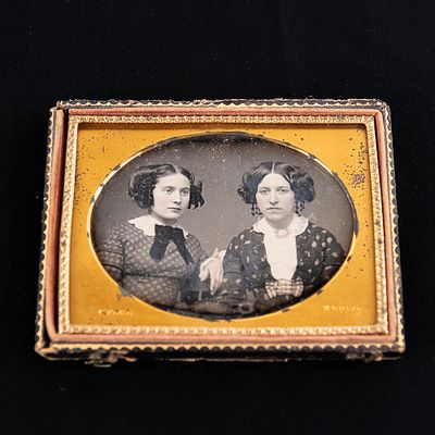 1/4 Plate Dagguereotype of 2 ID'd Women. 1/4 plate horizontal hand tinted Daguerreotype of 2 