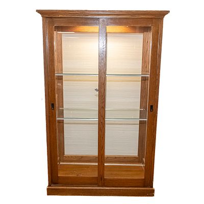 Antique Oak Full-View Commercial Display Showcase. An impressive, high-quality antique 
