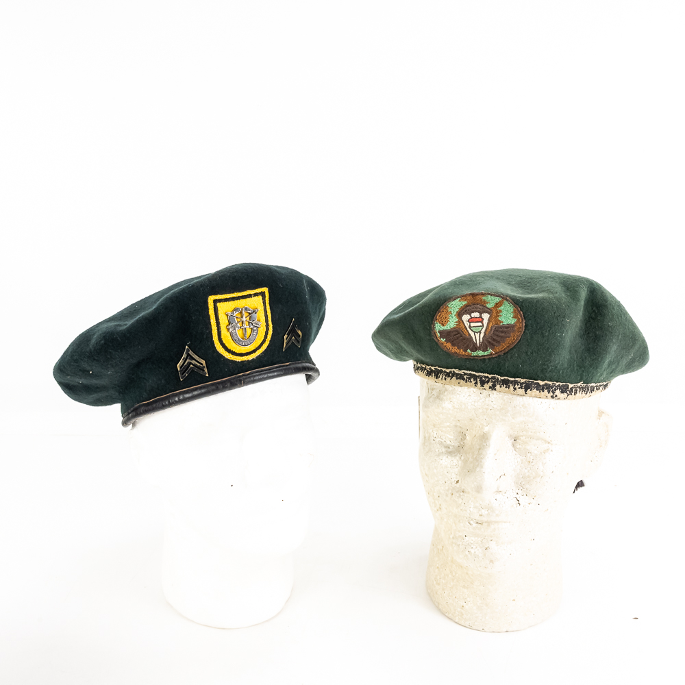 US 1st Spec Forces & Foreign Green Beret Pair