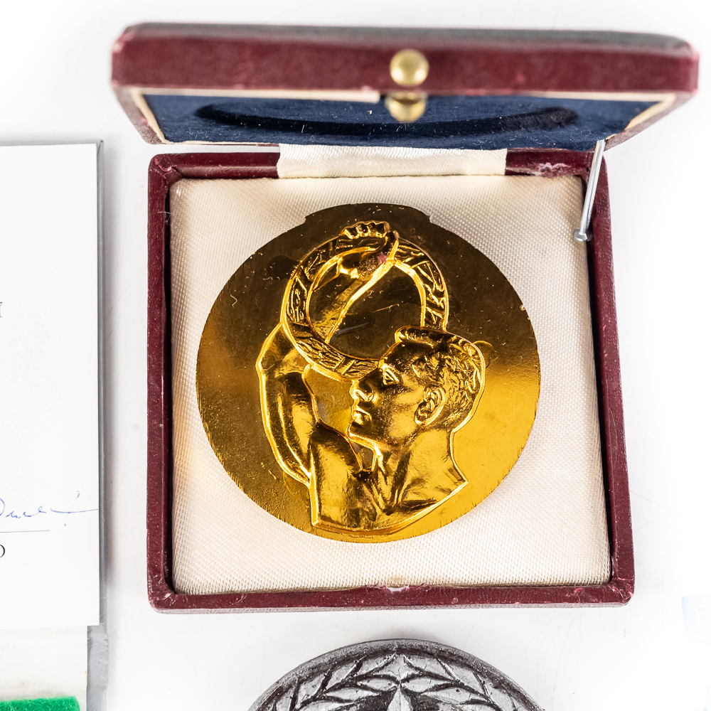 5 Table Medals-Yugo, Czech, USSR, 2 in boxes