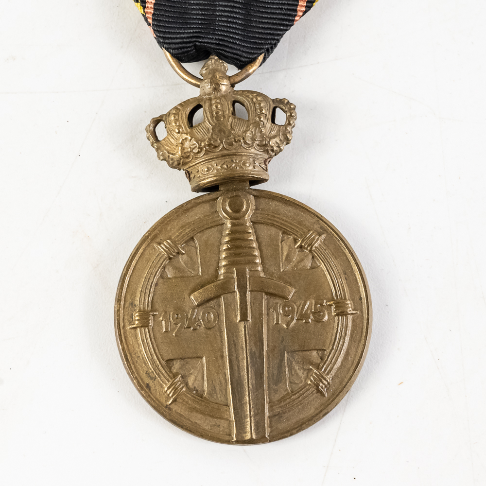 Assorted Medals- 4 Belgian, 1 Thai